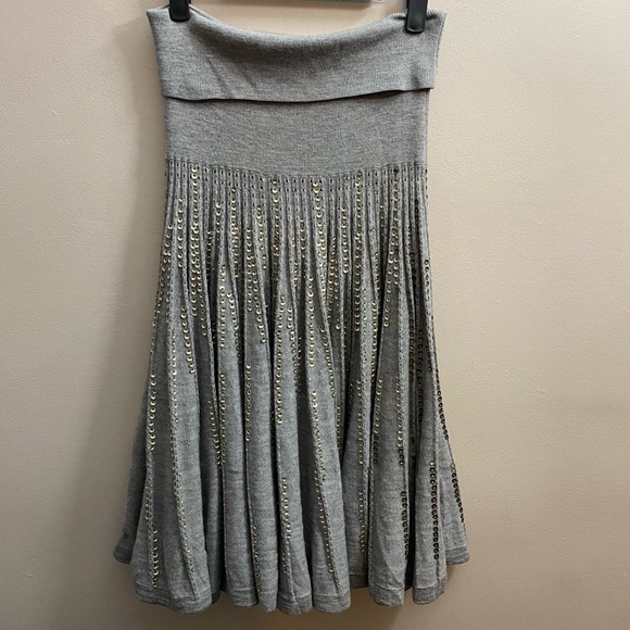 Susana Monaco Cotton Grey Embellished Skirt Size Small - Picture 3 of 5